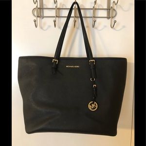 Michael Kors XL Jet Set tote